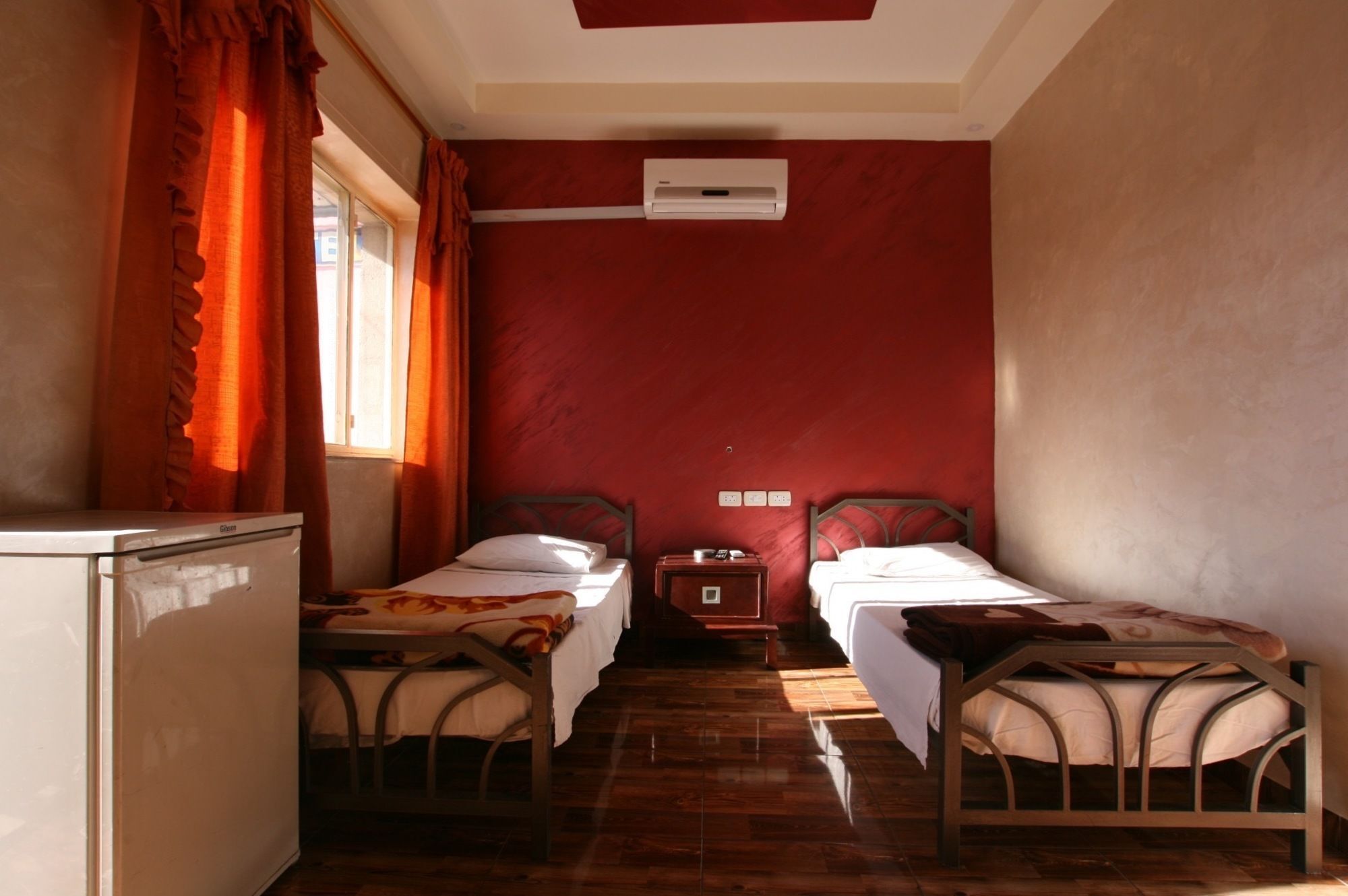 Sun Rise Hotel & Hostel & Tours Amã Exterior foto